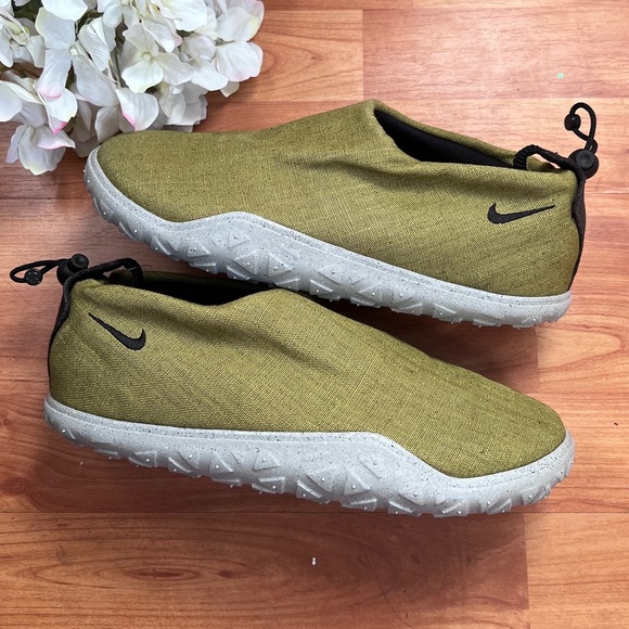 NEW Mens Size 9 Nike ACG Moc Premium Moss Anthracite Slip On Green Moccasin Shoe